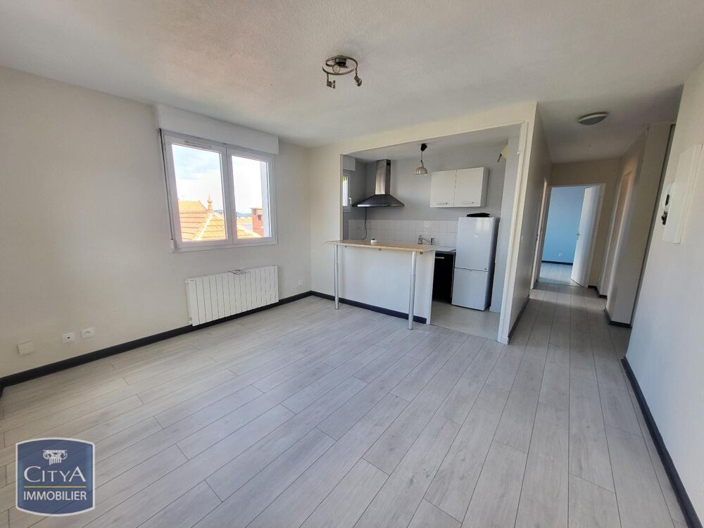 À LOUER : Appartement T3 situé rue Anatole France à Cler....