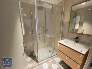  Appartement à louer 3 pièces 47 m²
