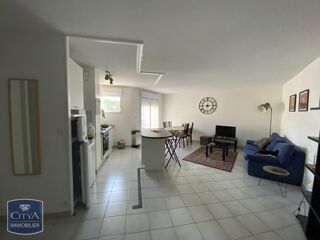  Appartement à louer 3 pièces 65 m²