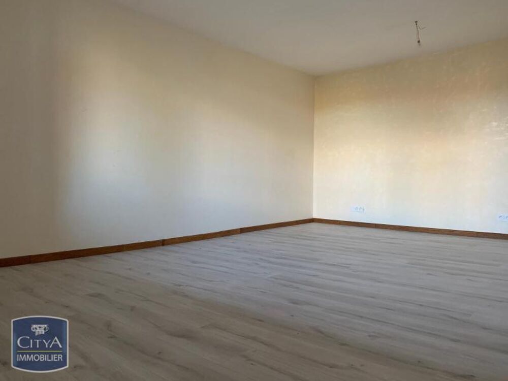 location Appartement - 2 pièce(s) - 49 m² Saint-Gengoux-de-Scissé (71260)