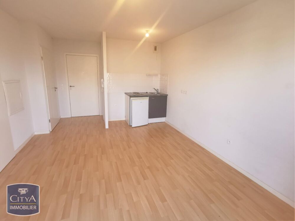 location Appartement - 2 pi�ce(s) - 34 m� M�dis (17600)