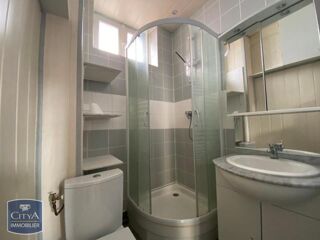  Appartement à louer 2 pièces 42 m²