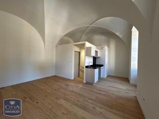  Appartement à louer 1 pièce 33 m²
