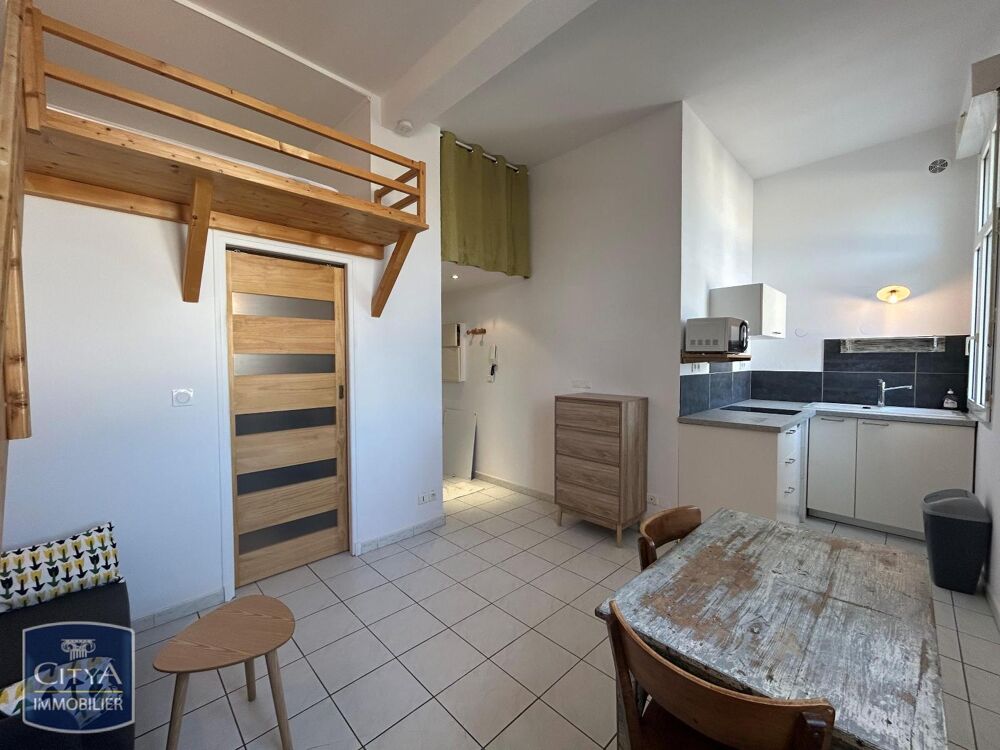 À LOUER : Appartement T1 meublé au premier étage situé à....