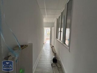  Appartement à louer 3 pièces 83 m²
