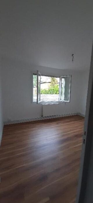  Appartement � louer 4 pi�ces 82 m�