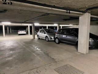  Parking / Garage � louer 
