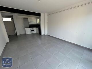  Appartement à louer 3 pièces 64 m²
