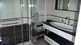  Appartement à louer 3 pièces 85 m²
