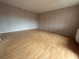  Appartement � louer 4 pi�ces 76 m�