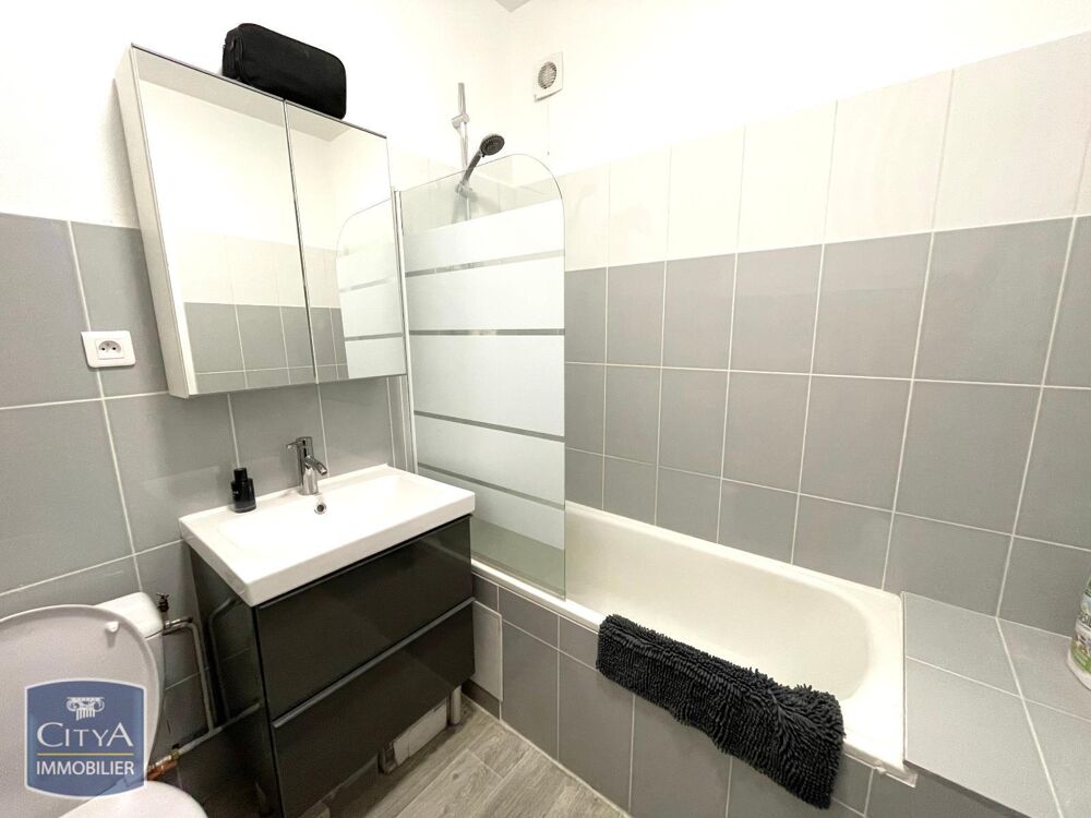 EXCLUSIVITÉ - APPARTEMENT 2 PIÈCES ENTIEREMENT RENOVE À ....