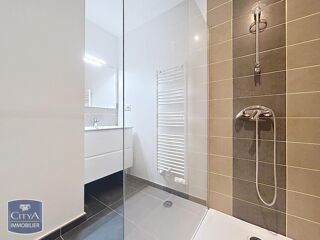  Appartement à louer 3 pièces 56 m²