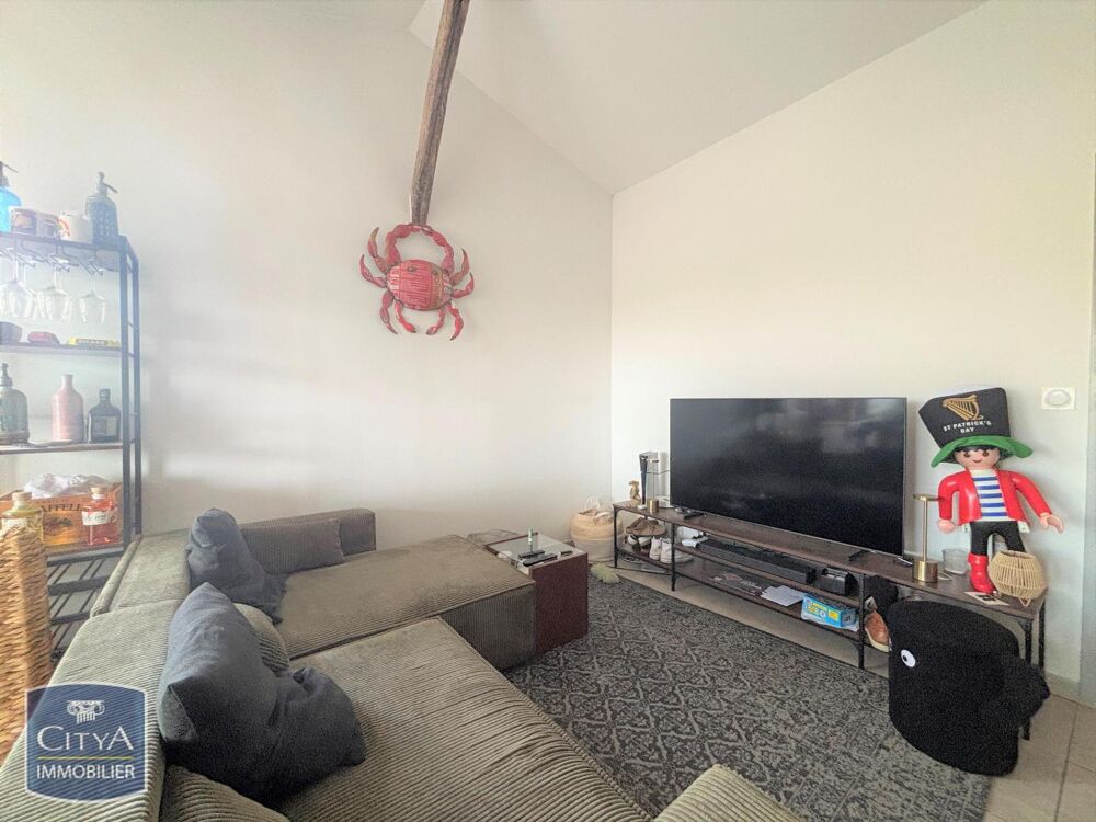 location Appartement - 3 pièce(s) - 73 m² Coutras (33230)