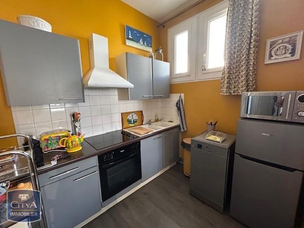 LOCATION ANNUELLE MEUBLEE - Appartement T2 situé à Royan....