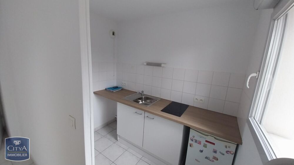 À LOUER : Charmant appartement T1 situé à Douai, dans un....