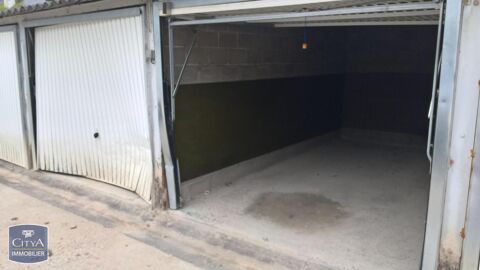  Parking / Garage  louer 