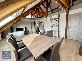  Appartement à louer 5 pièces 102 m²