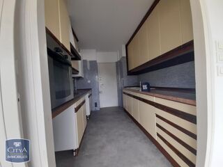  Appartement à louer 3 pièces 94 m²