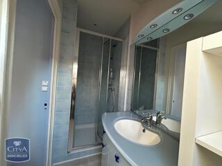  Appartement à louer 2 pièces 32 m²