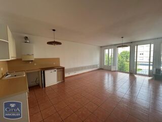  Appartement à louer 3 pièces 72 m²
