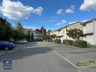  Appartement à louer 2 pièces 48 m²
