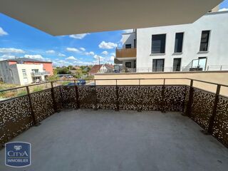  Appartement à louer 3 pièces 65 m²