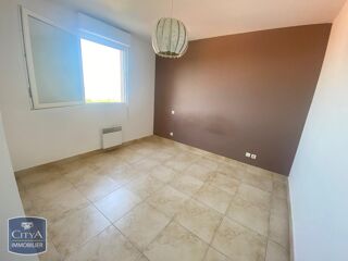  Appartement à louer 4 pièces 84 m²