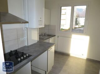  Appartement à louer 3 pièces 61 m²