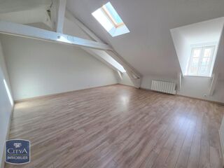  Appartement à louer 3 pièces 87 m²