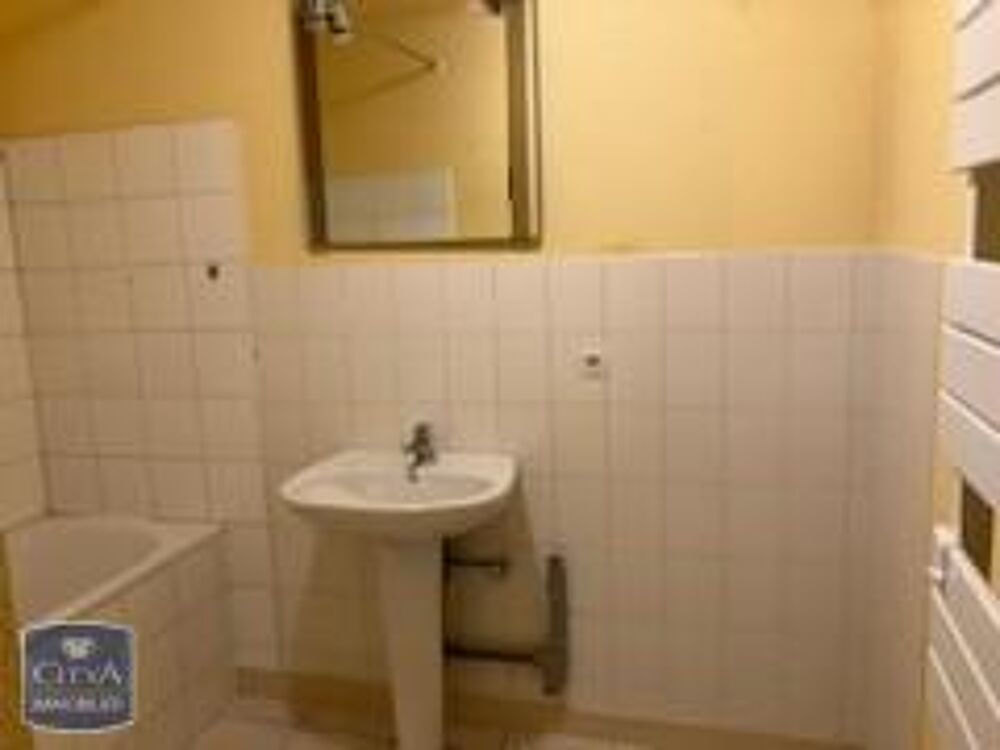 location Appartement - 3 pièce(s) - 80 m² Tournus (71700)
