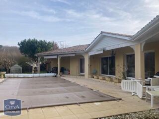  Villa à louer 5 pièces 185 m²
