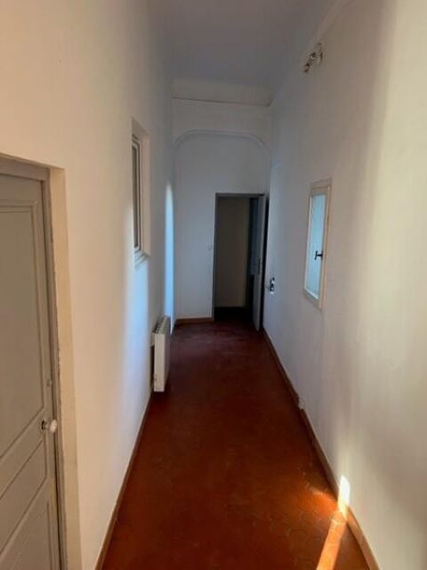  Appartement � louer 3 pi�ces 155 m�