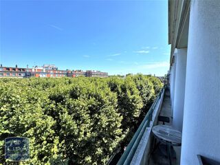  Appartement à louer 4 pièces 136 m²