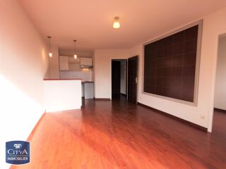  Appartement à louer 2 pièces 32 m²