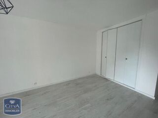  Appartement à louer 1 pièce 38 m²