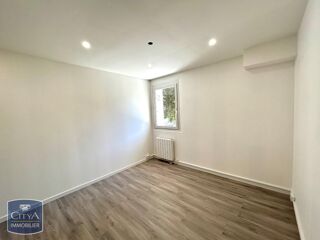  Appartement à louer 5 pièces 93 m²