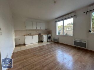  Appartement à louer 1 pièce 28 m²