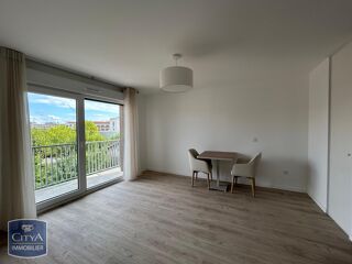  Appartement à louer 2 pièces 45 m²