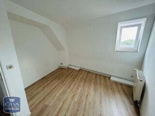  Appartement à louer 5 pièces 125 m²