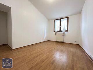  Appartement � louer 3 pi�ces 94 m�