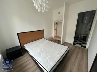  Appartement à louer 1 pièce 28 m²