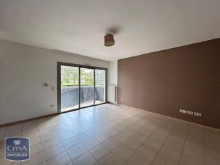  Appartement à louer 3 pièces 78 m²