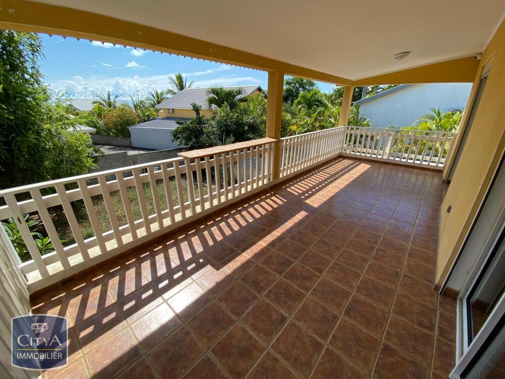 location Maison - 5 pièce(s) - 125 m² Saint-Gilles Les Bains (97434)
