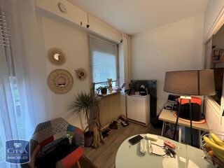  Appartement à louer 1 pièce 28 m²