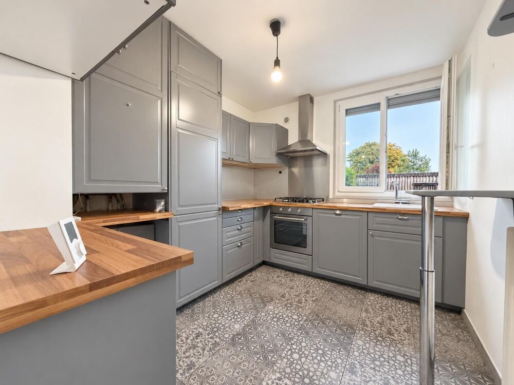 vente Appartement - 4 pièce(s) - 64 m² Sainte-Foy-lès-Lyon (69110)