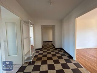  Appartement à louer 3 pièces 76 m²