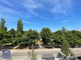  Appartement à louer 3 pièces 78 m²