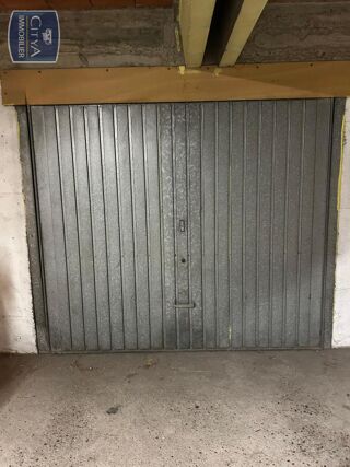  Parking / Garage � louer 