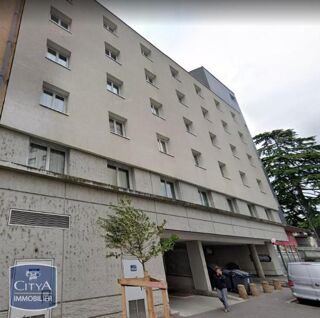  Parking / Garage � louer 