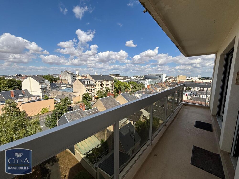 À LOUER : Appartement rénové T4 situé à Châteauroux, dan....